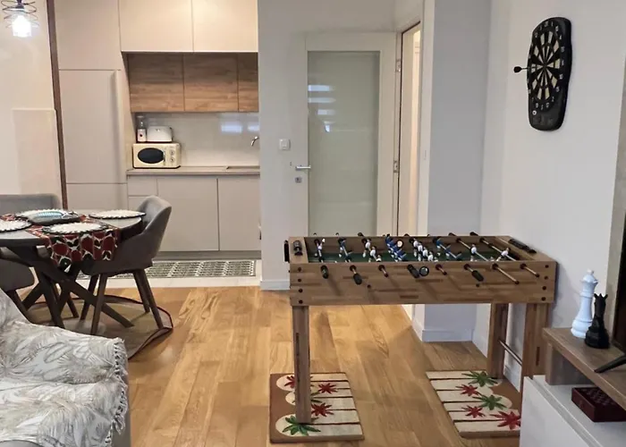 Point - * פודגוריצה